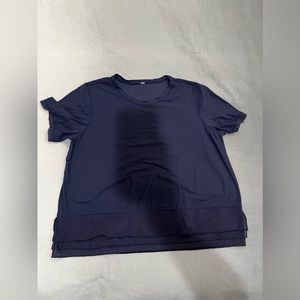 Lululemon t-shirt